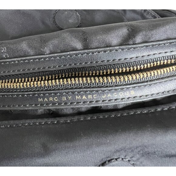 Marc By Marc Jacobs Black Nylon Crossbody Bag 9"x10" Gold Hardware - Picture 8 of 11